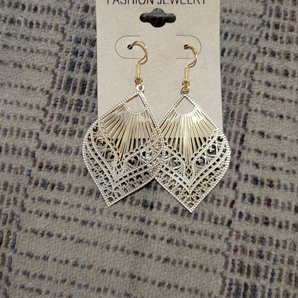 Filigree Earrings - Picture 11 of 11